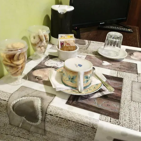 La Casa Di Rita Bed & Breakfast Castrezatto